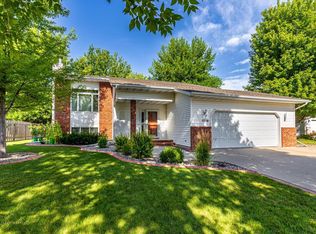 1713 33 1/2 St S, Moorhead, MN 56560