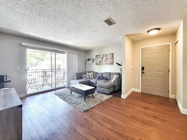 3705 SW 27th St #527 — Photo 4