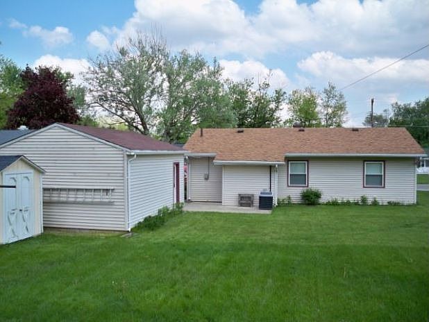 2nd image of 872 Danwood Rd
