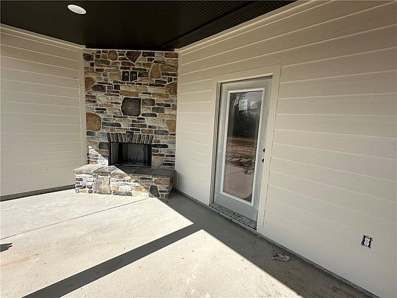 5th image of 3770 Lee Road 334