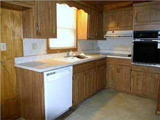 2nd image of 5113 S Willis Ave