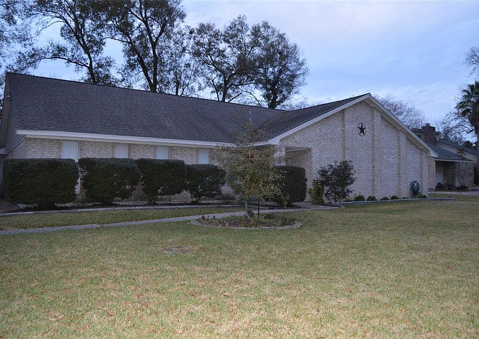 1st image of 406 Post Oak Dr