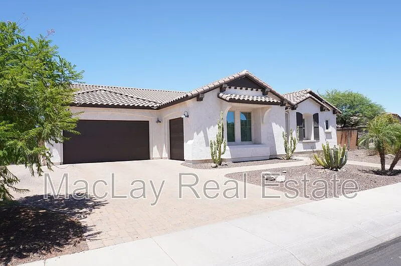 5 bed, 3.0 bath, 3479 sqft, $4,300 — Photo 1