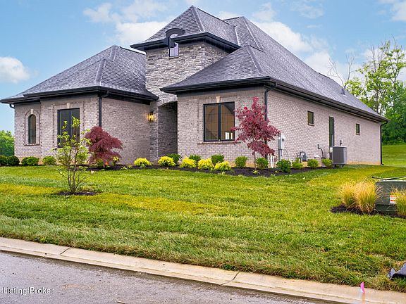 2nd image of 17303 White Oak Ct