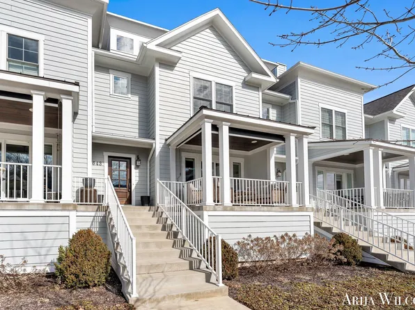 643 Greenslate Dr SE, Ada, MI 49301