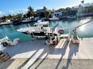 670 11th St, Key Colony Beach, FL 33051