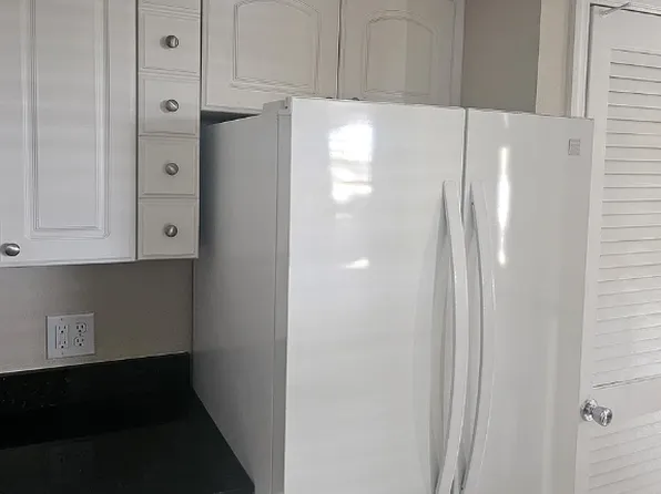 11700 Park Blvd APT 106, Seminole, FL 33772