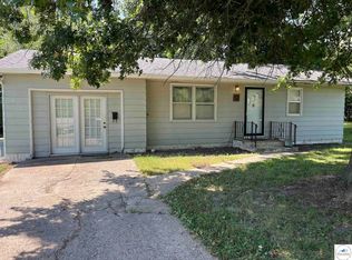 200 W Vine St, Stover, MO 65078