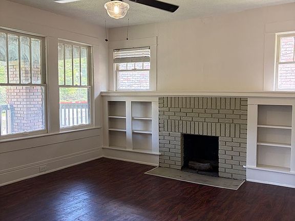 3rd image of 1227 8th Ave W #B