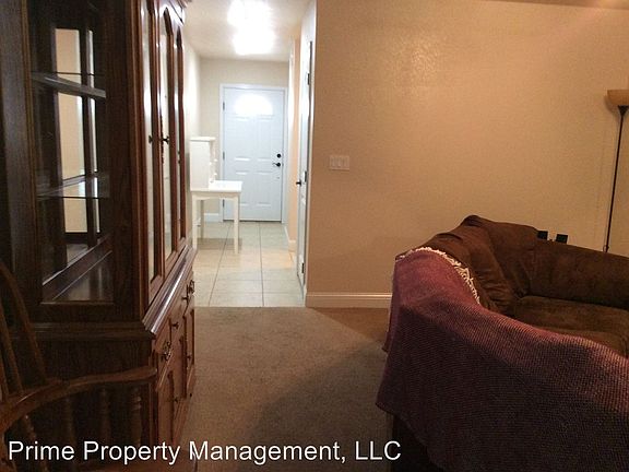 5th image of 301 Starlite Dr