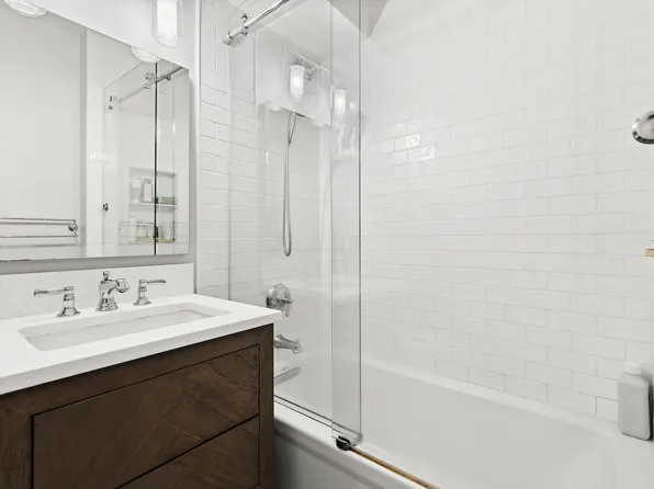 166 East 63rd Street image 6 of 8