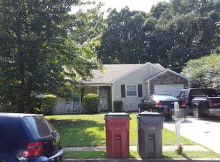 121 Hampton Oaks Dr, Hampton, GA 30228