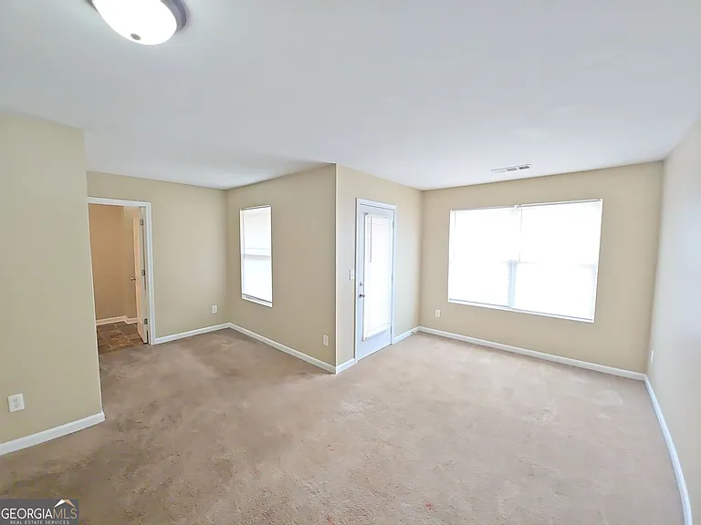 1098 McConaughy Ct — Photo 10