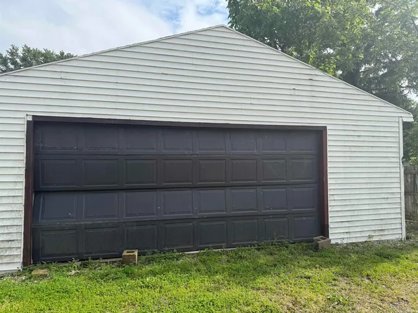 308 E Conger St, Hartford City, IN 47348