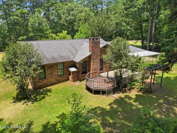 240 Applewhite Rd NE, Mc Call Creek, MS 39647
