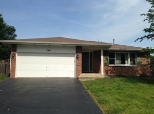 1750 Maroon Bells Ln, Bolingbrook, IL 60490