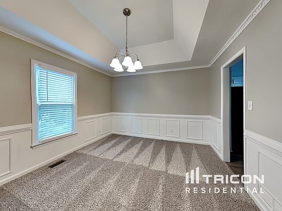 5th image of 220 Pepperdine Way