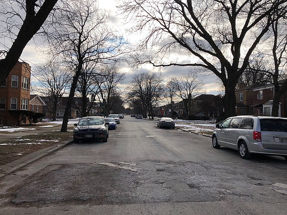 4th image of 11145 S Maplewood Ave