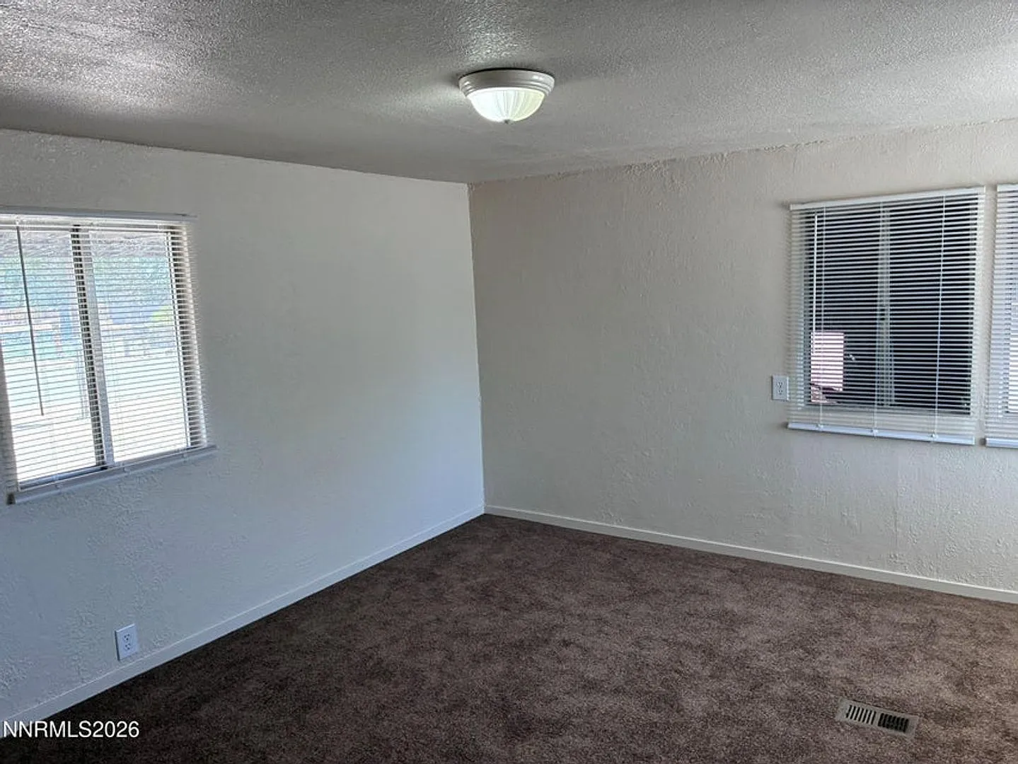 Home for rent in Yerington, 3 bd, 1.5 bath on a oversize lot, $1600 a month — Photo 4