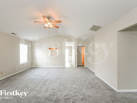 5th image of 5815 Victory Ave