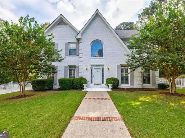 160 Savannah Estates Dr, Sandy Springs, GA 30350