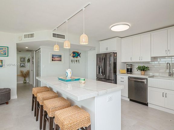 4th image of 7135 Collins Ave APT 1125