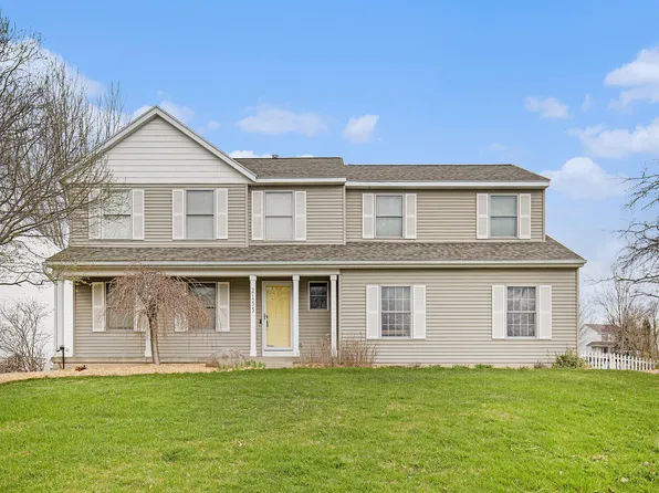 2155 Belmont Farms Cir NE, Belmont, MI 49306
