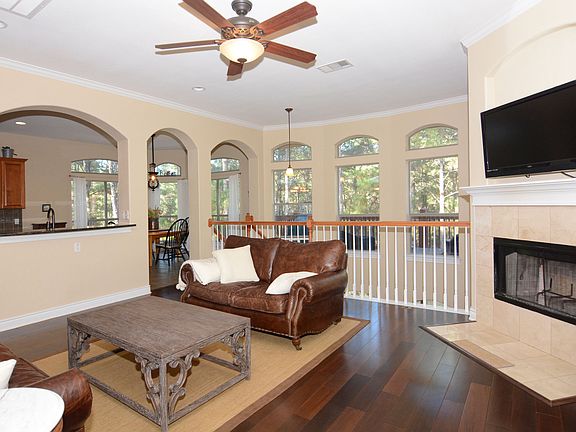 5th image of 166 Briar Forest Dr