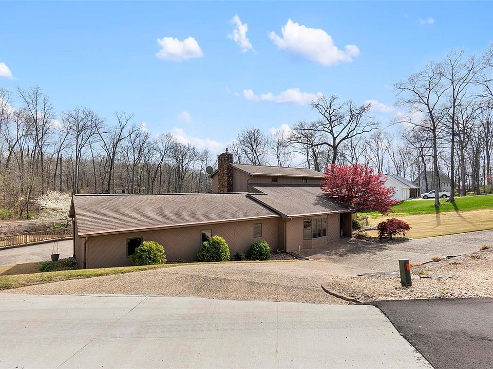 1st image of 234 E Lake Dr
