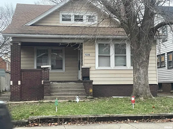 1226 N Frink St, Peoria, IL 61606