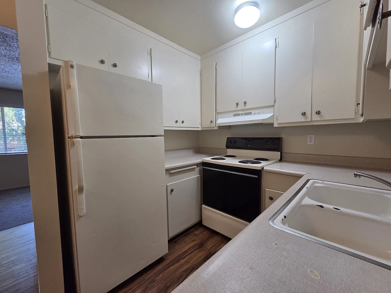 2 bed, $1,675 — Photo 2