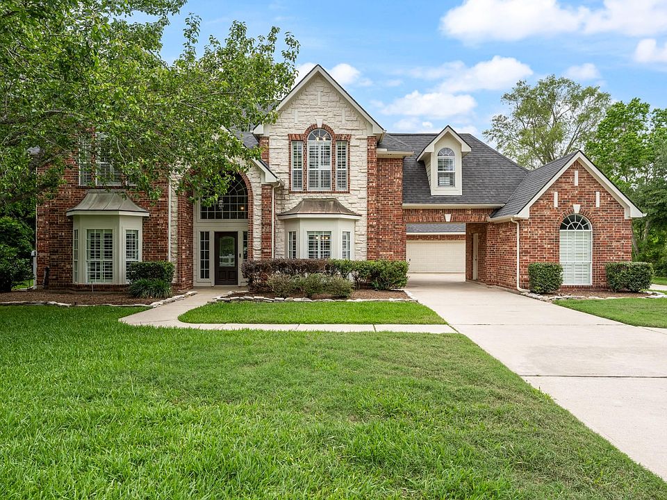 1st image of 12010 Live Oak Dr