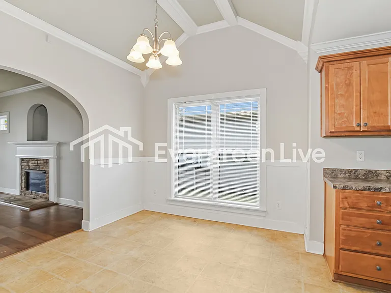 232 Creekstone Trl — Photo 4