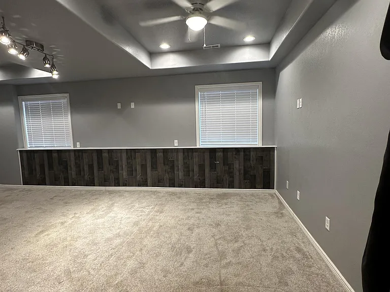821 Circle Dr — Photo 11