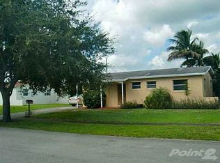 6541 Eaton St, Hollywood, FL 33024