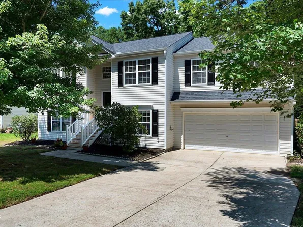 529 Dogwood Creek Pl, Fuquay Varina, NC 27526