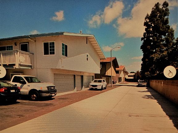 5th image of 3098 Mace Ave #D