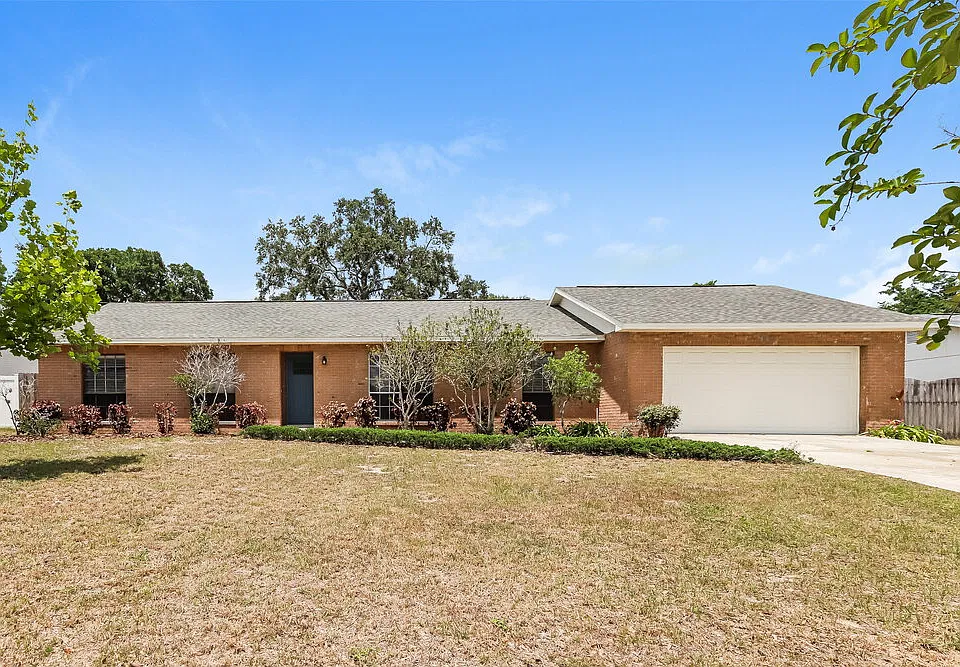 606 Rosemarie Ave
