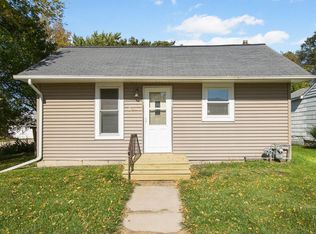 200 1st St E, Newhall, IA 52315