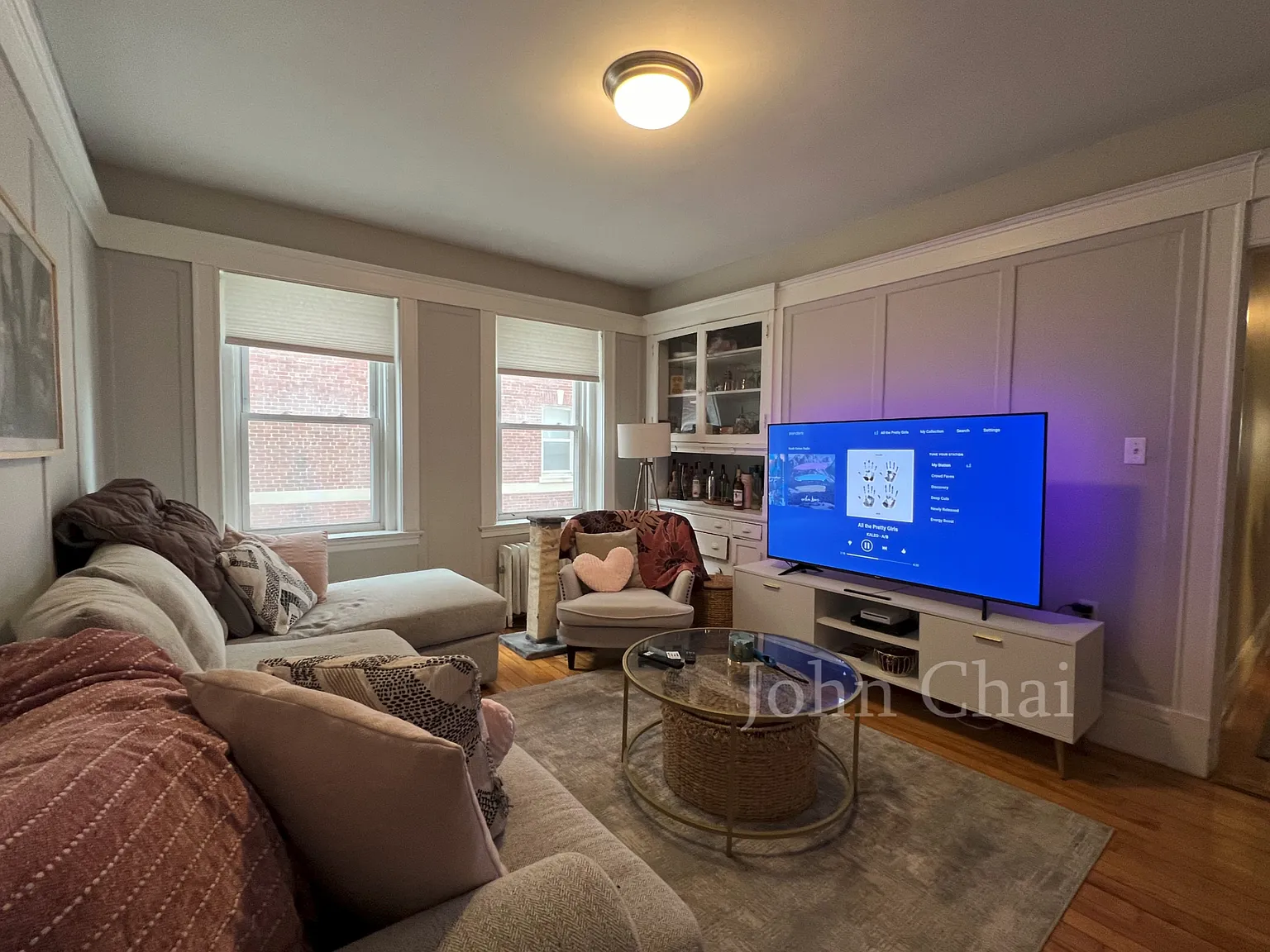 3 bed, 900 sqft, $3,300 — Photo 1
