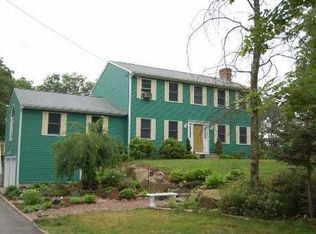 362 Franklin Rd, Hope, RI 02816