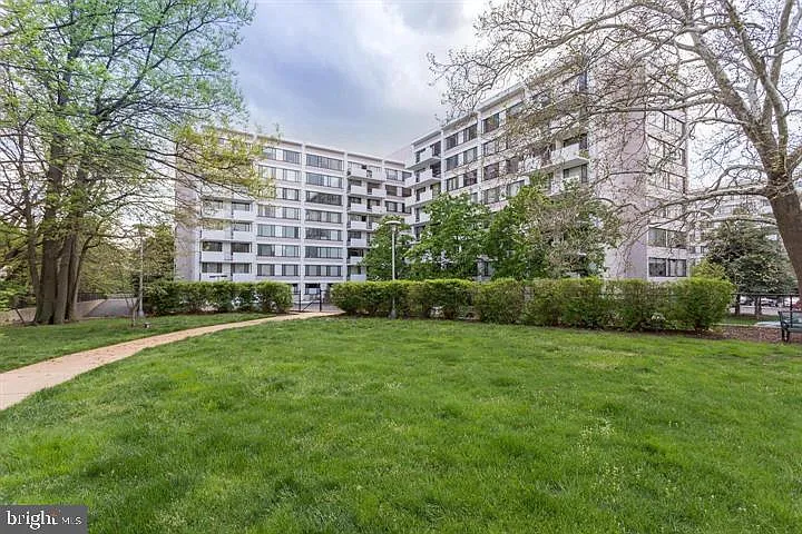 4501 Arlington Blvd #502 — Photo 34