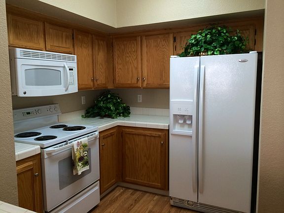 4th image of 312 Beachcomber Dr E