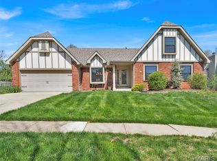 16773 Babler View Dr, Ballwin, MO 63011