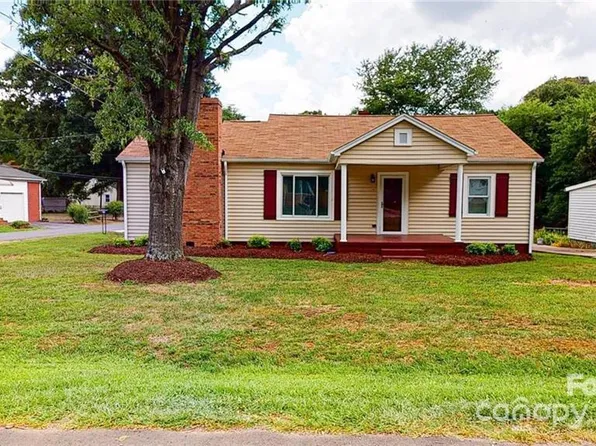 66 Pinecrest Dr SW, Concord, NC 28027