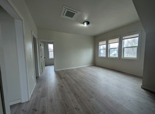 1922 Commercial St NE, Salem, OR 97301