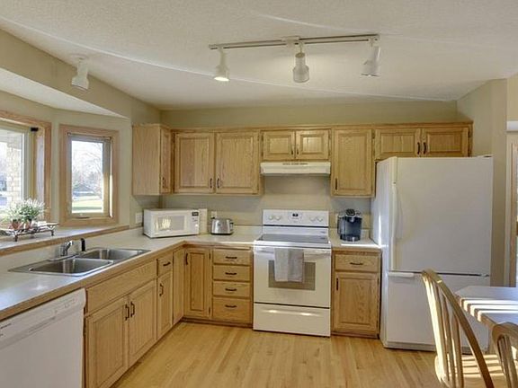 3rd image of 15061 Cobalt St NW