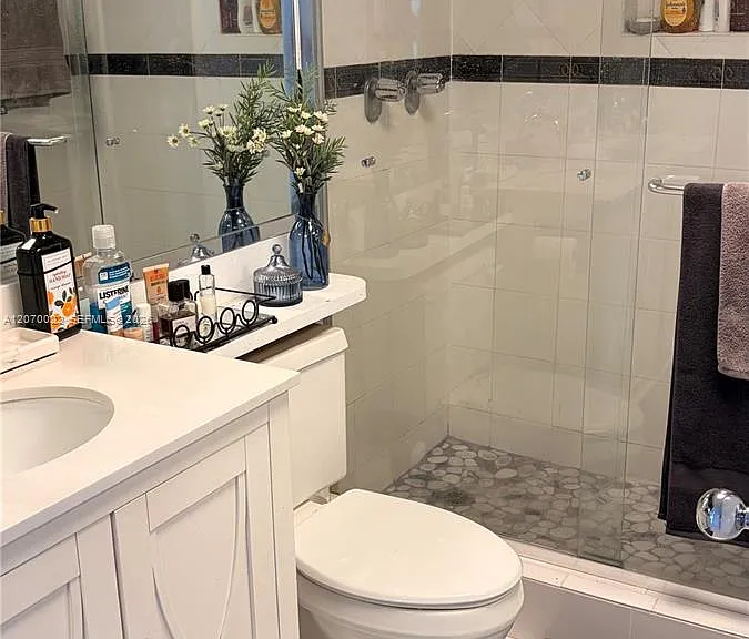 17720 N Bay Rd #6C — Photo 17