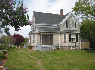 46 Poplar St, Gloucester, MA 01930