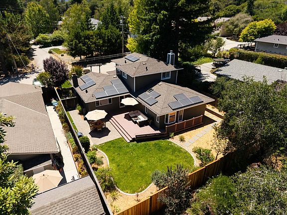 4th image of 240 Bobs Ln